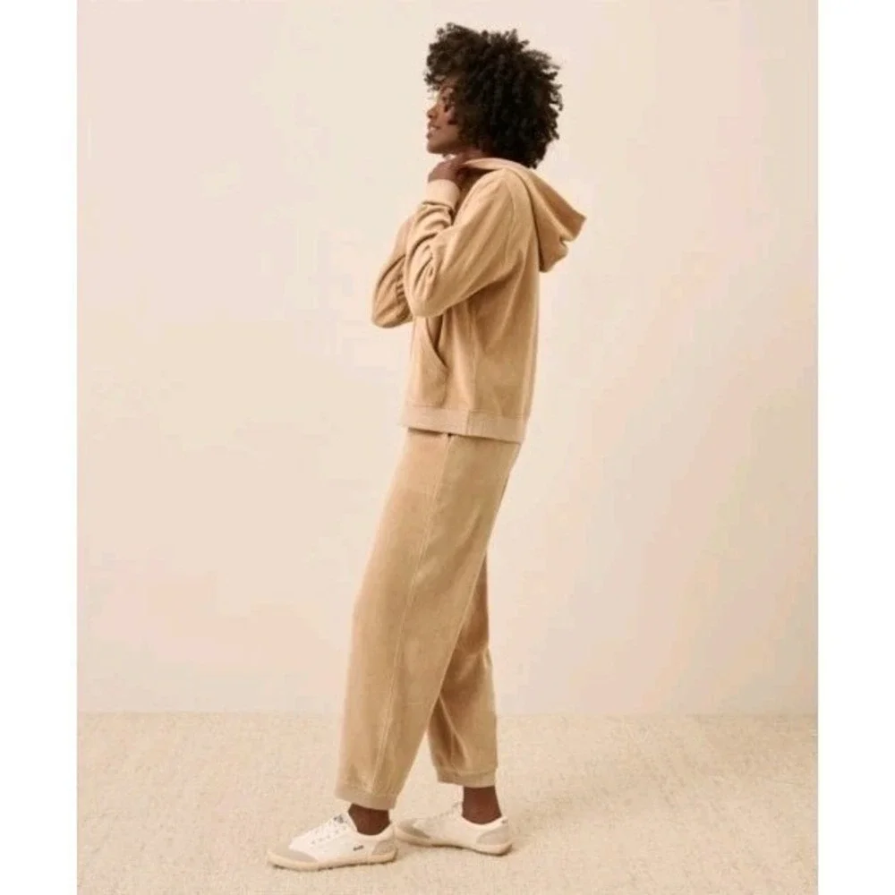 Pact Women's Large Organic Cotton Pure Velour Relaxed Sweatpant $98 Sesame Beige
